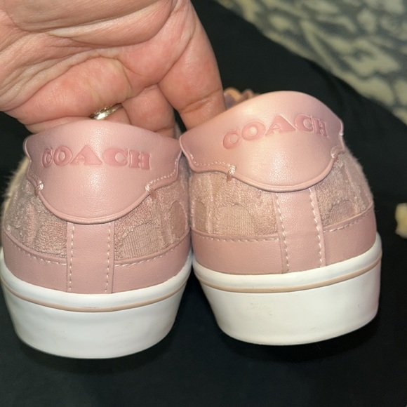 Coach Pink Sneakers Classic Low-Top Design - Picture 11 of 16